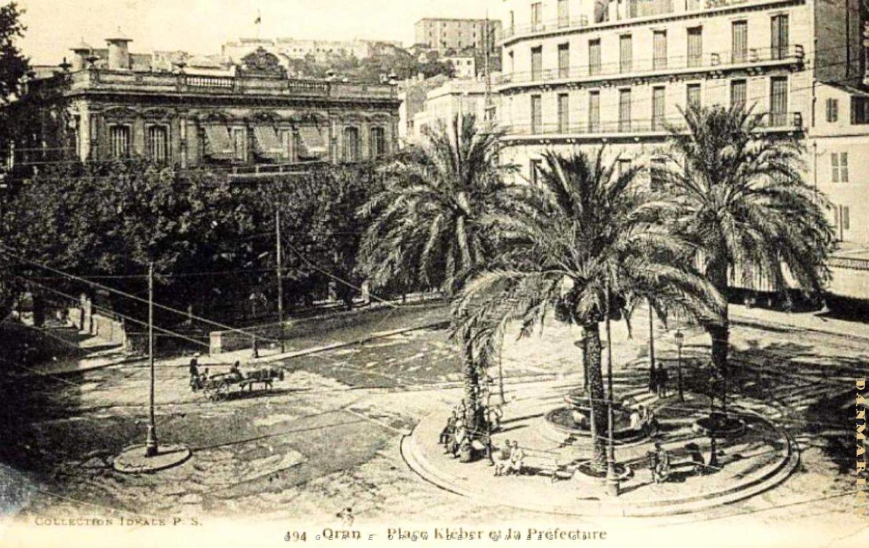 MH b- 039- Place Kleber et prefecture.jpg